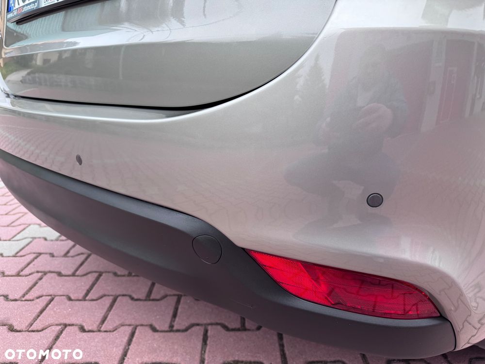 Kia Carens 1.6 GDI M - 34