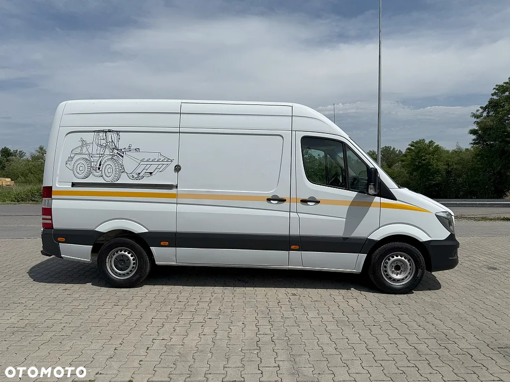 Mercedes-Benz SPRINTER - 13