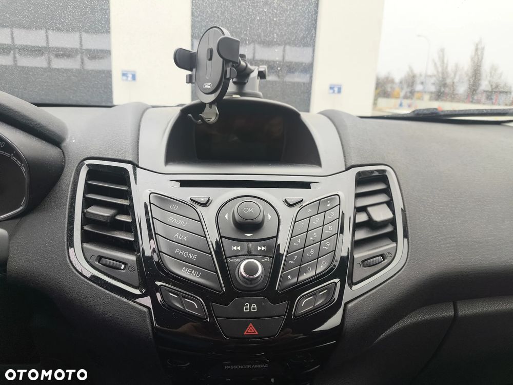 Ford Fiesta 1.6 TDCi Titanium - 15