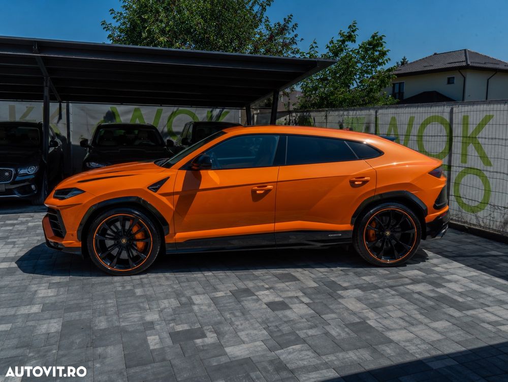 Lamborghini URUS - 9