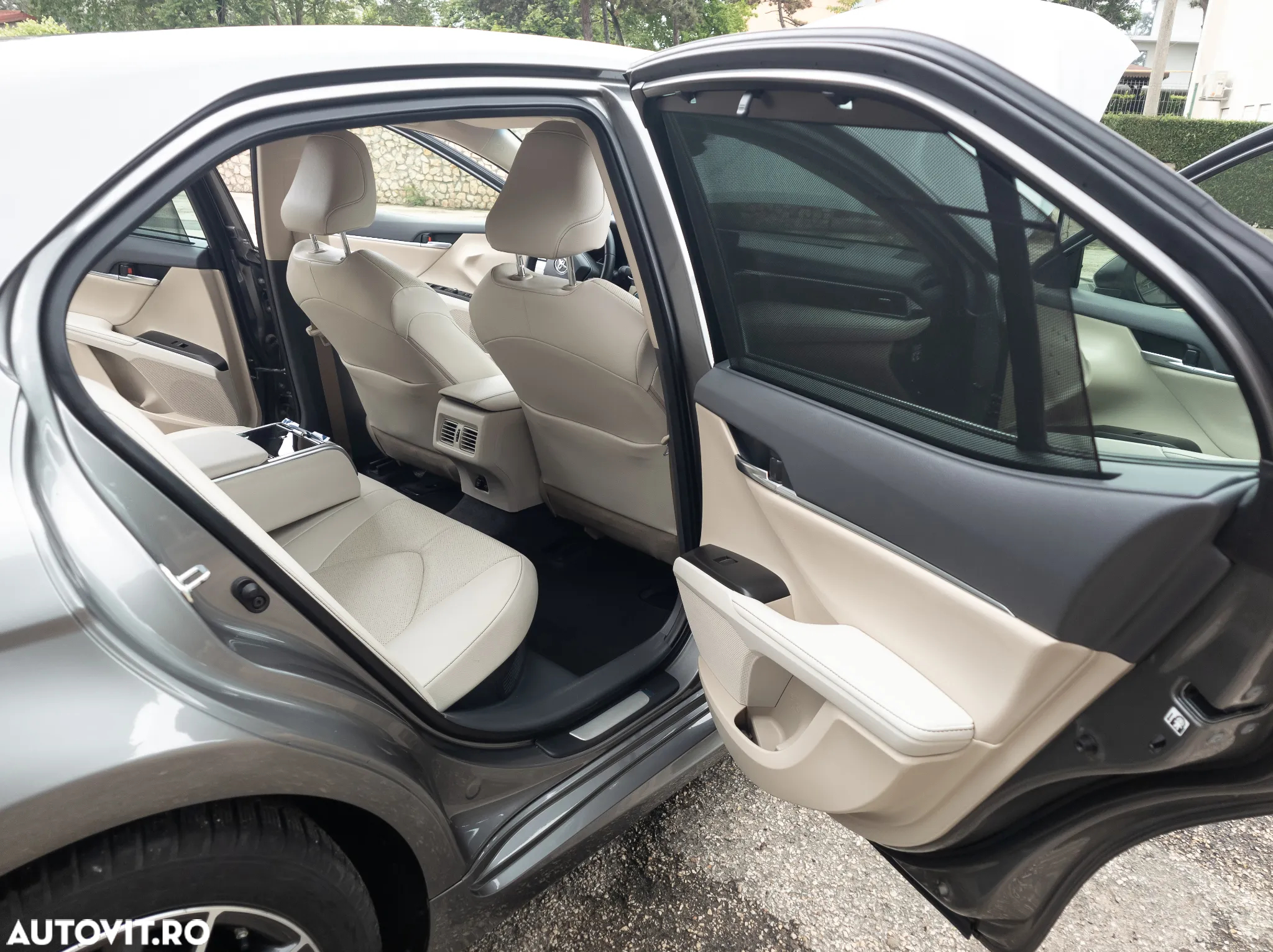 Toyota Camry 2.5 Hybrid Exclusive - 8