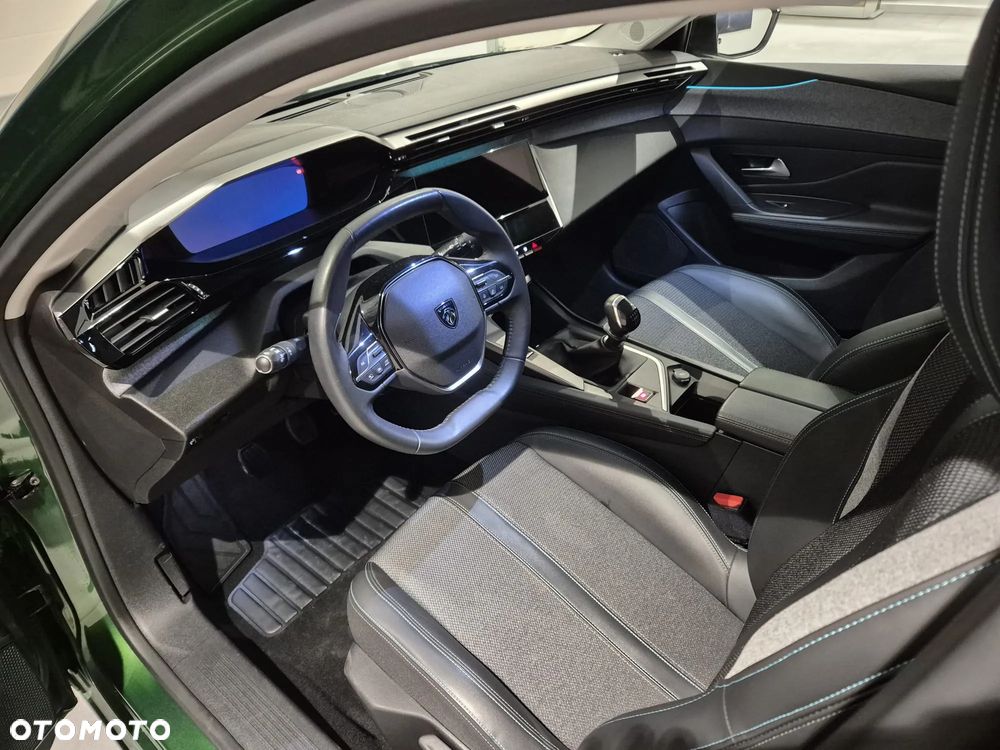 Peugeot 308 1.2 PureTech Allure S&S - 11