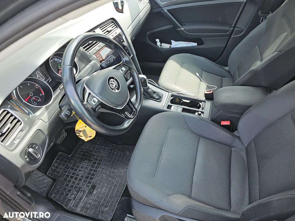 Volkswagen Golf 2.0 TDI DSG Comfortline - 10
