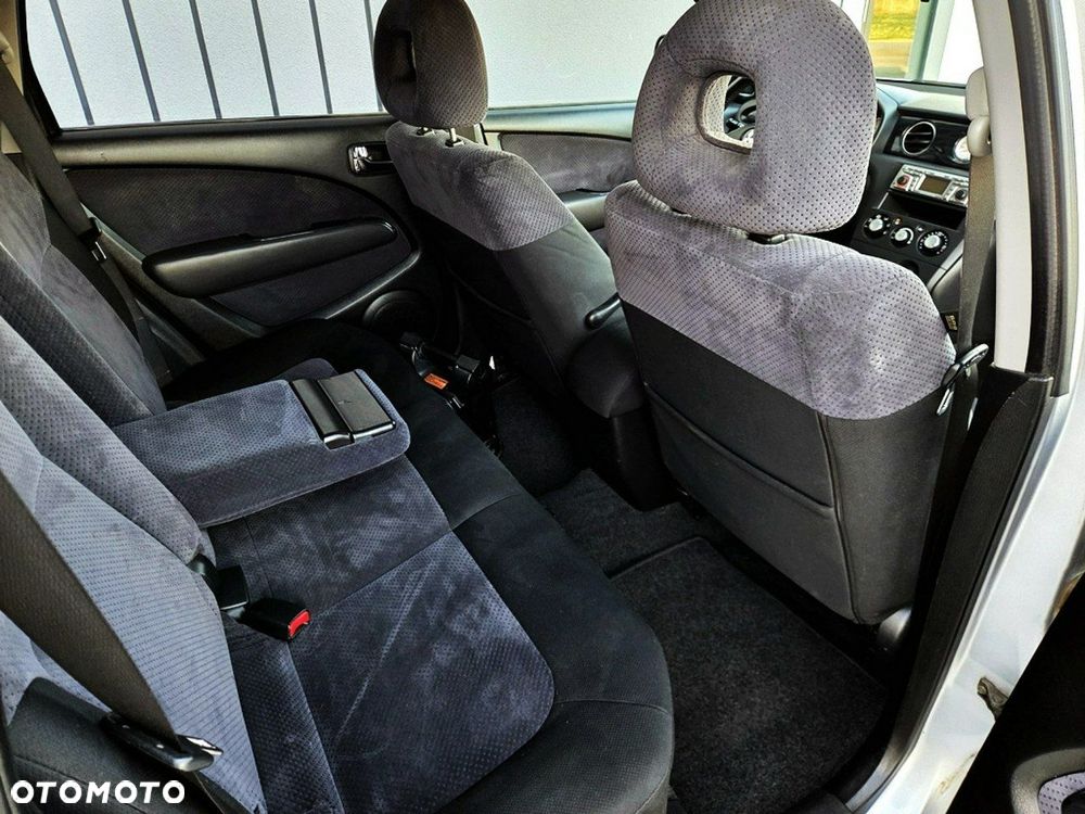 Mitsubishi Outlander 2.4 4WD Intense - 9