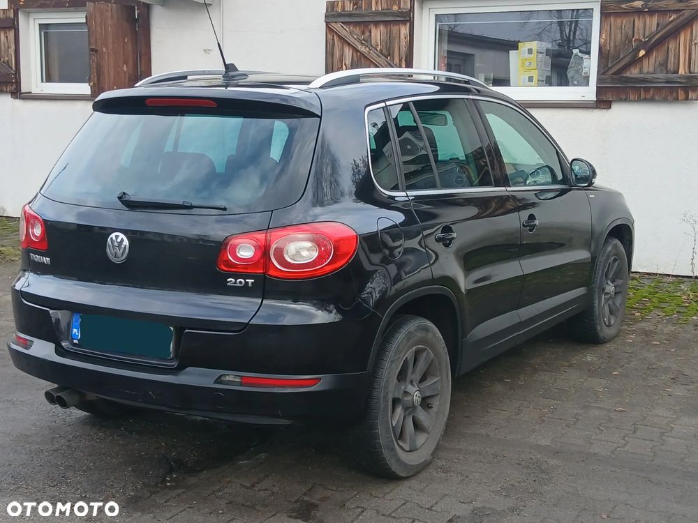 Volkswagen Tiguan - 4