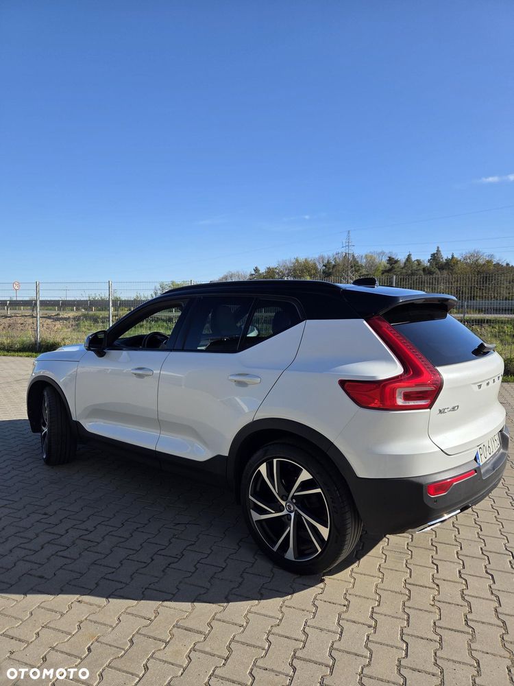 Volvo XC 40 D4 AWD R-Design - 4