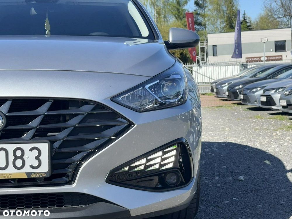 Hyundai i30 1.0 T-GDI Classic + - 6