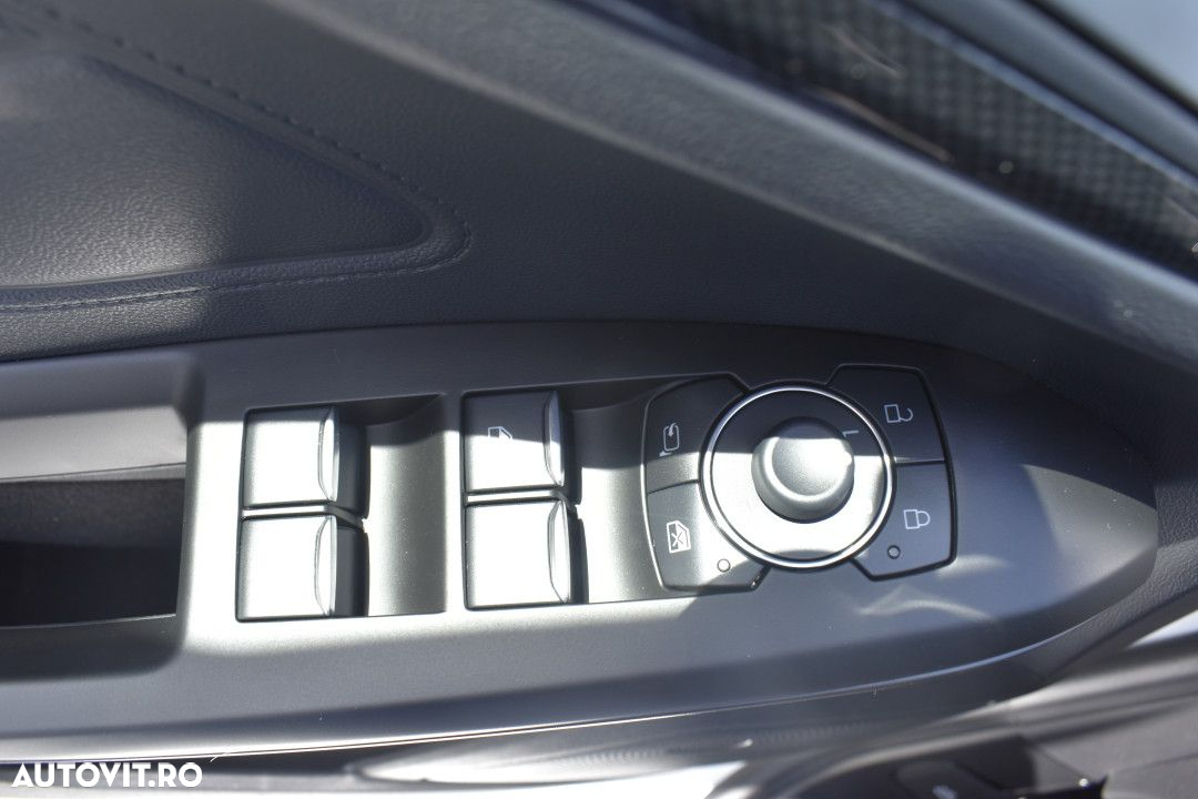 Ford Focus - 21