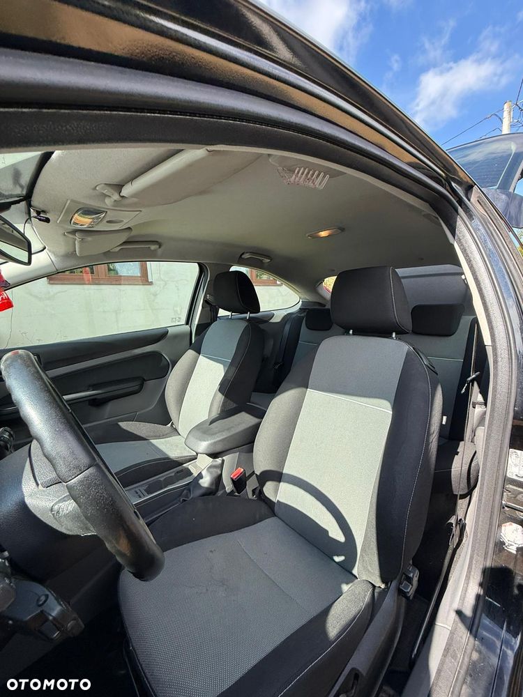 Ford Focus 2.0 TDCi DPF Trend - 11