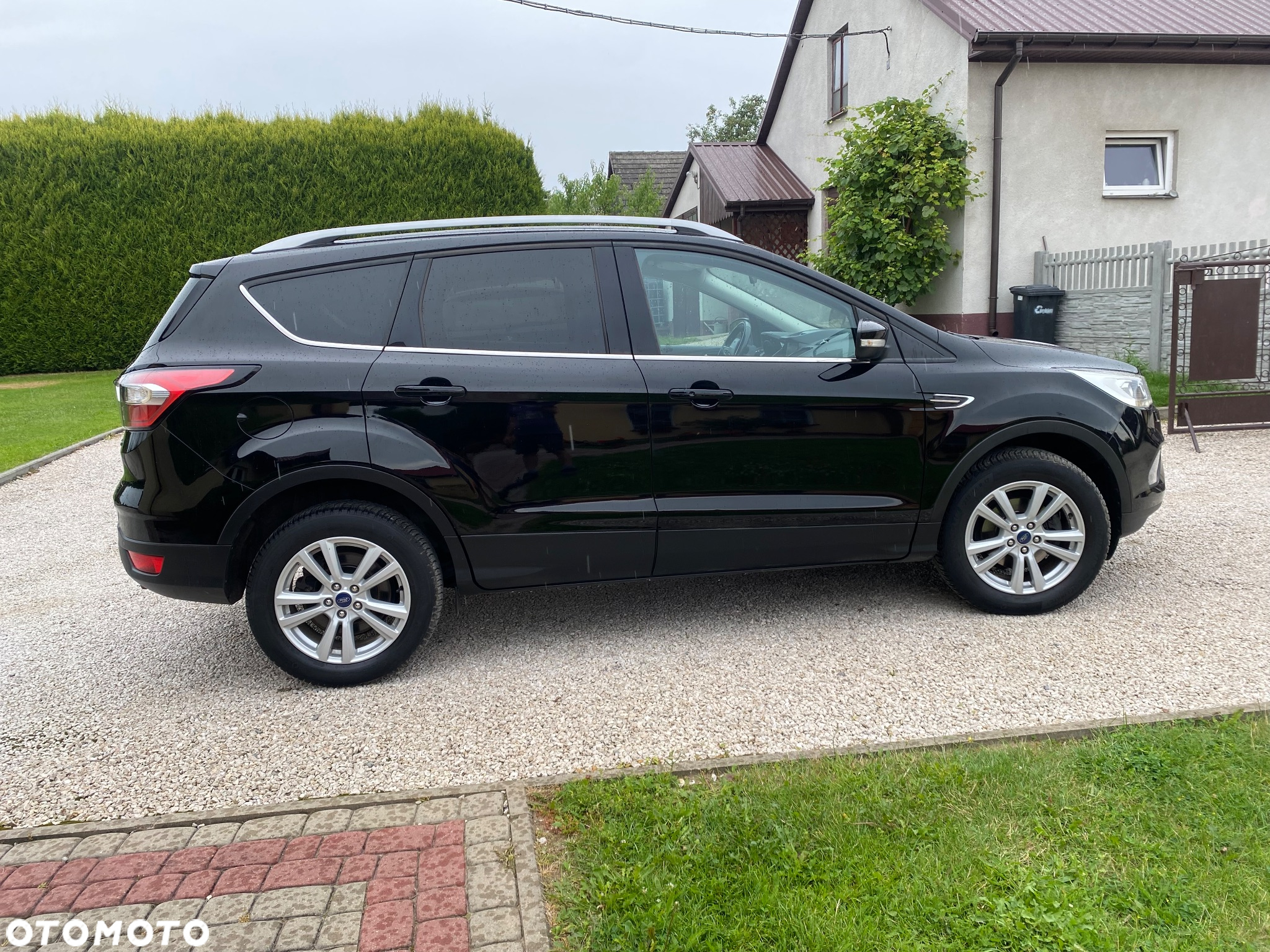 Ford Kuga 1.5 EcoBoost 2x4 Titanium - 34