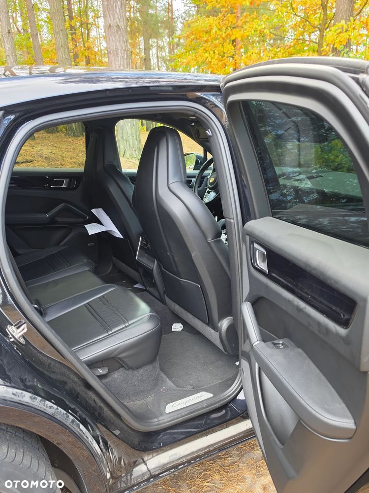 Porsche Cayenne E-Hybrid - 9