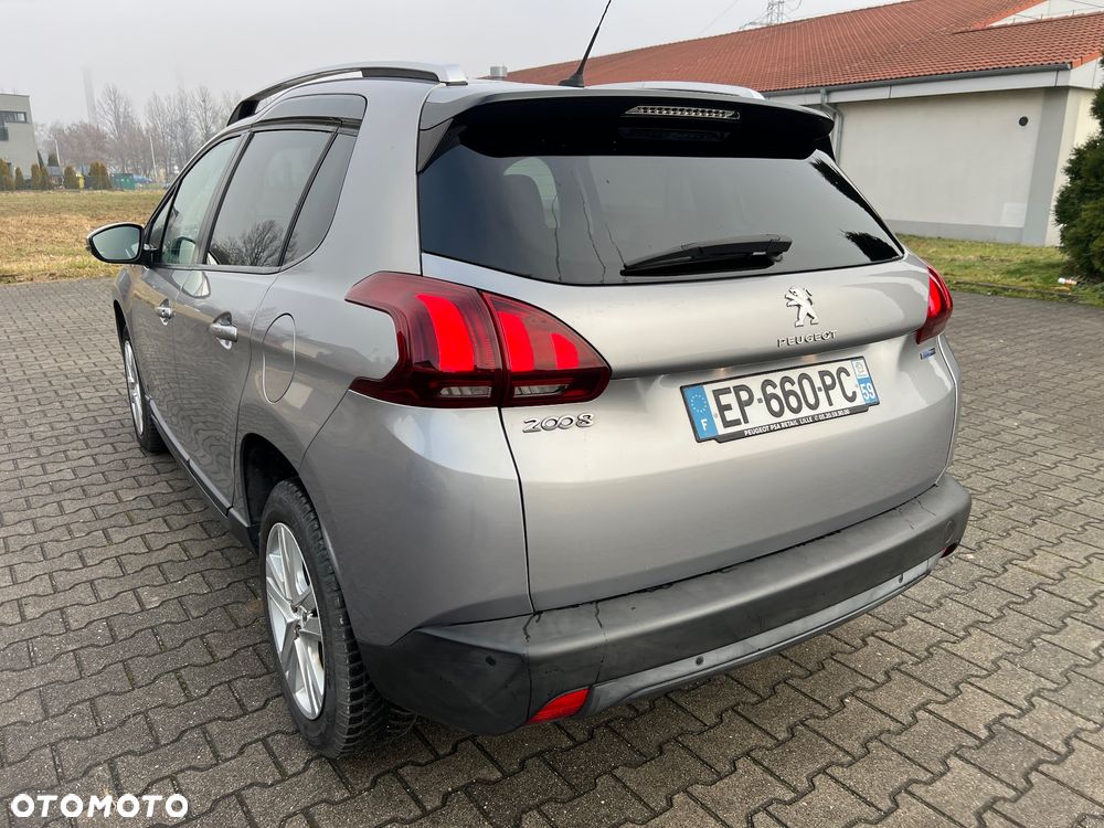 Peugeot 2008 PureTech 82 Style - 3