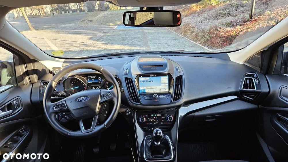 Ford Kuga 1.5 EcoBoost 2x4 Titanium - 14