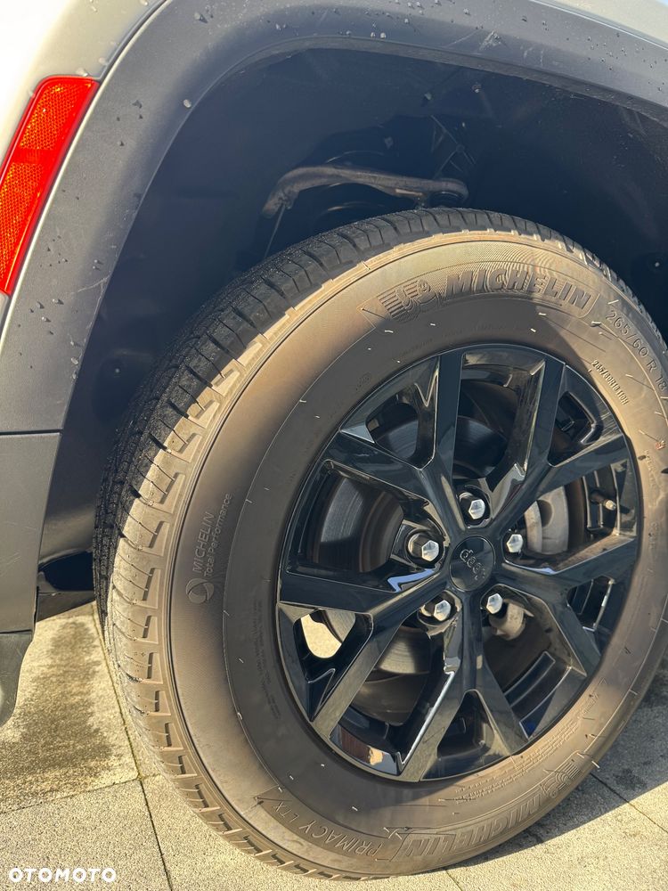 Jeep Grand Cherokee - 8
