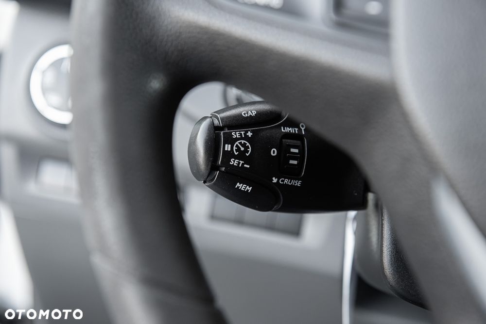 Peugeot Expert 2.0 L1 EAT8 - 21