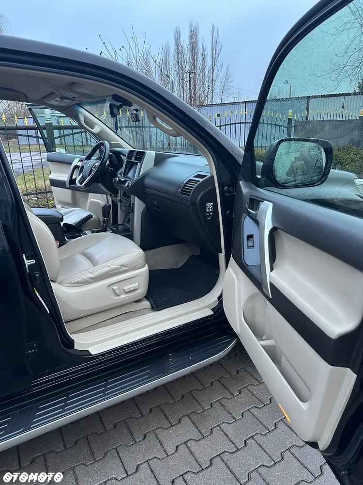 Toyota Land Cruiser 3.0 D Sol Navi - 6