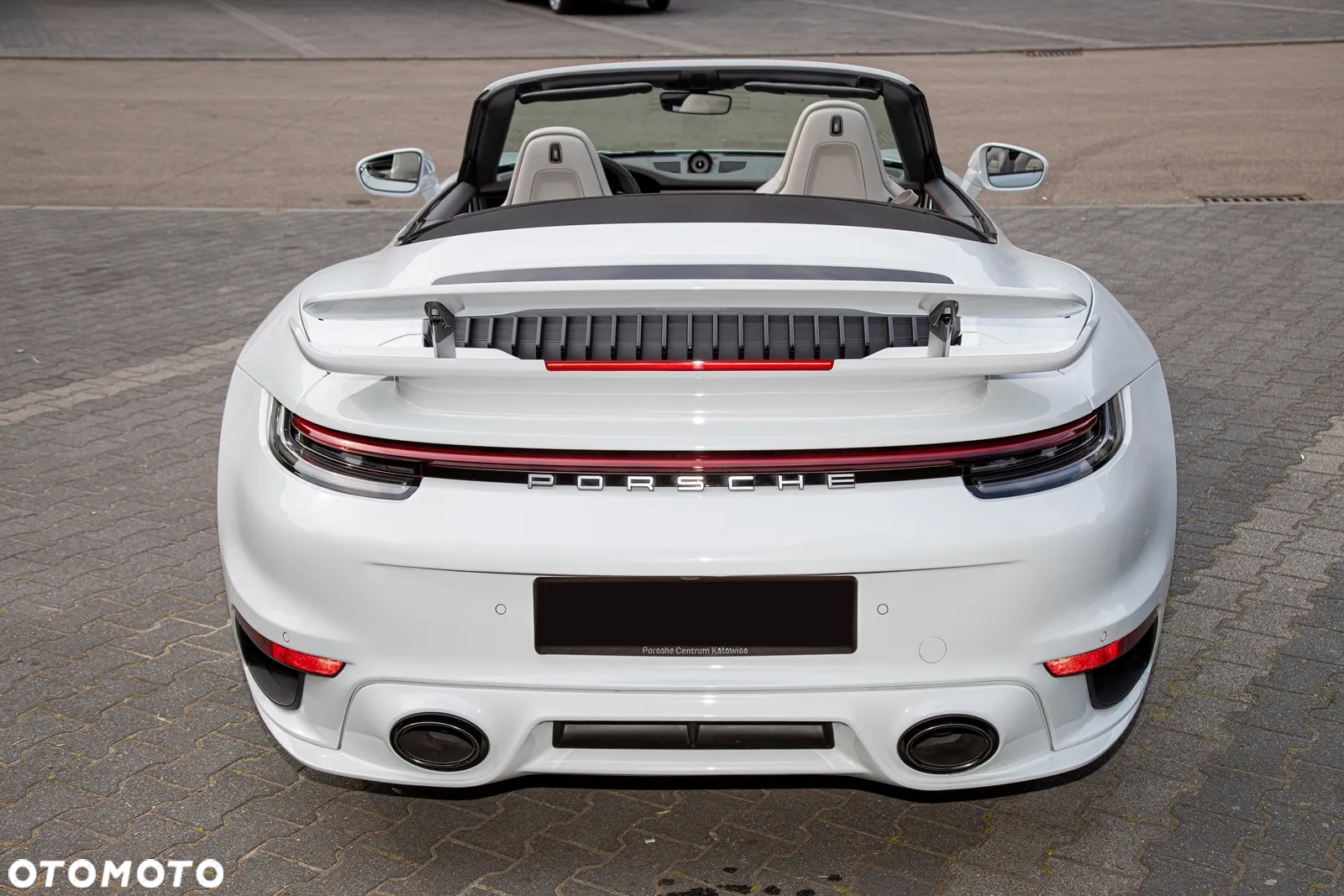 Porsche 911 Carrera Turbo S Cabrio - 14
