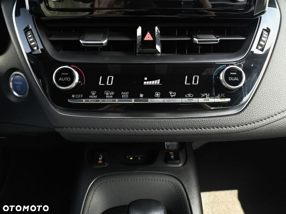 Toyota Corolla 2.0 Hybrid GR Sport - 23