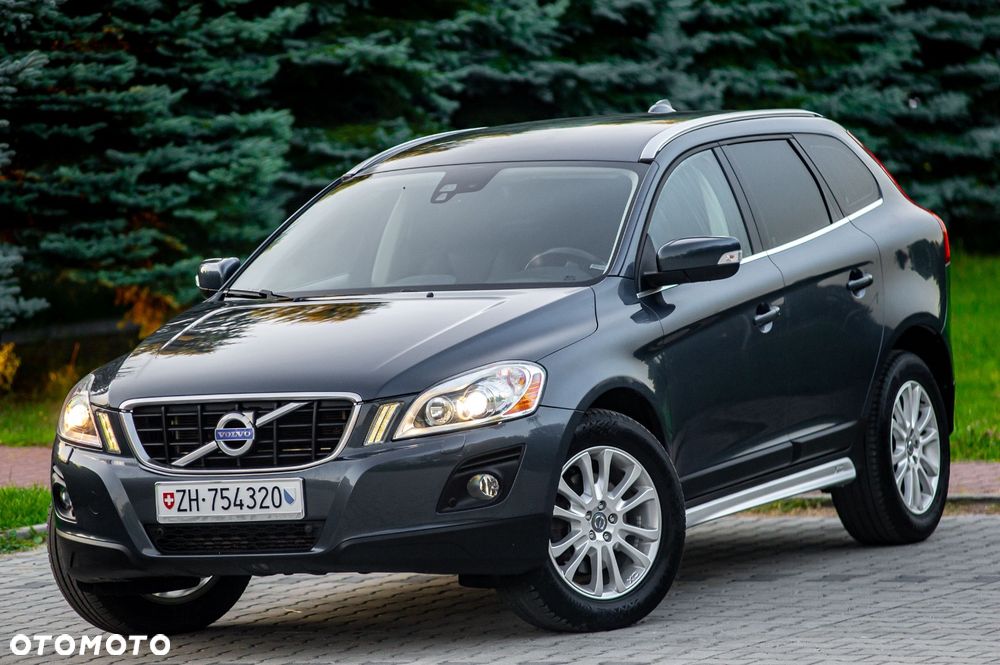 Volvo XC 60 D5 AWD Momentum - 6