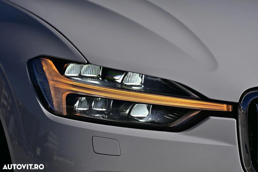 Volvo XC 60 D5 AWD Geartronic Inscription - 34