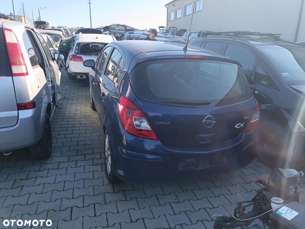 Corsa D z silnikiem diesla 1.3 O OZN. Z13DTH i skrzynia manualna OZN.M20 kod lakieru Z21bB - 2