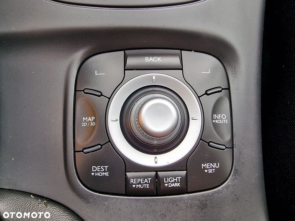 Renault Megane Grandtour ENERGY TCe 115 Start & Stop Authentique - 13