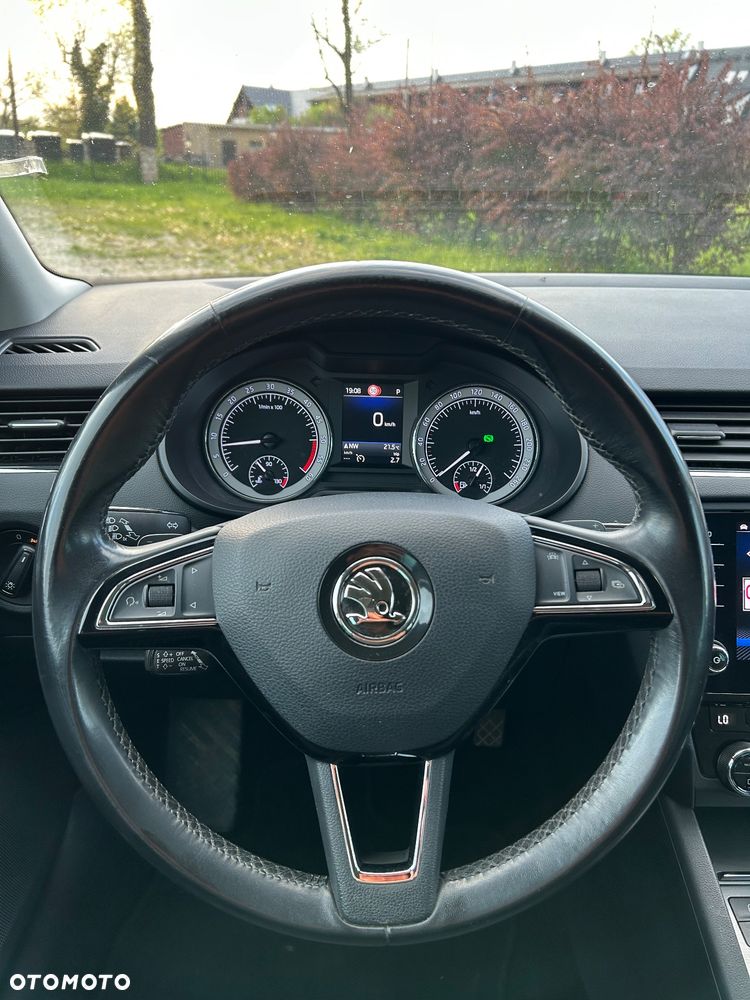 Skoda Octavia Combi 2.0 TDI DSG Soleil - 14