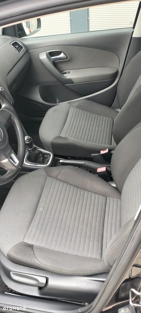 Volkswagen Polo 1.4 16V Comfortline - 9