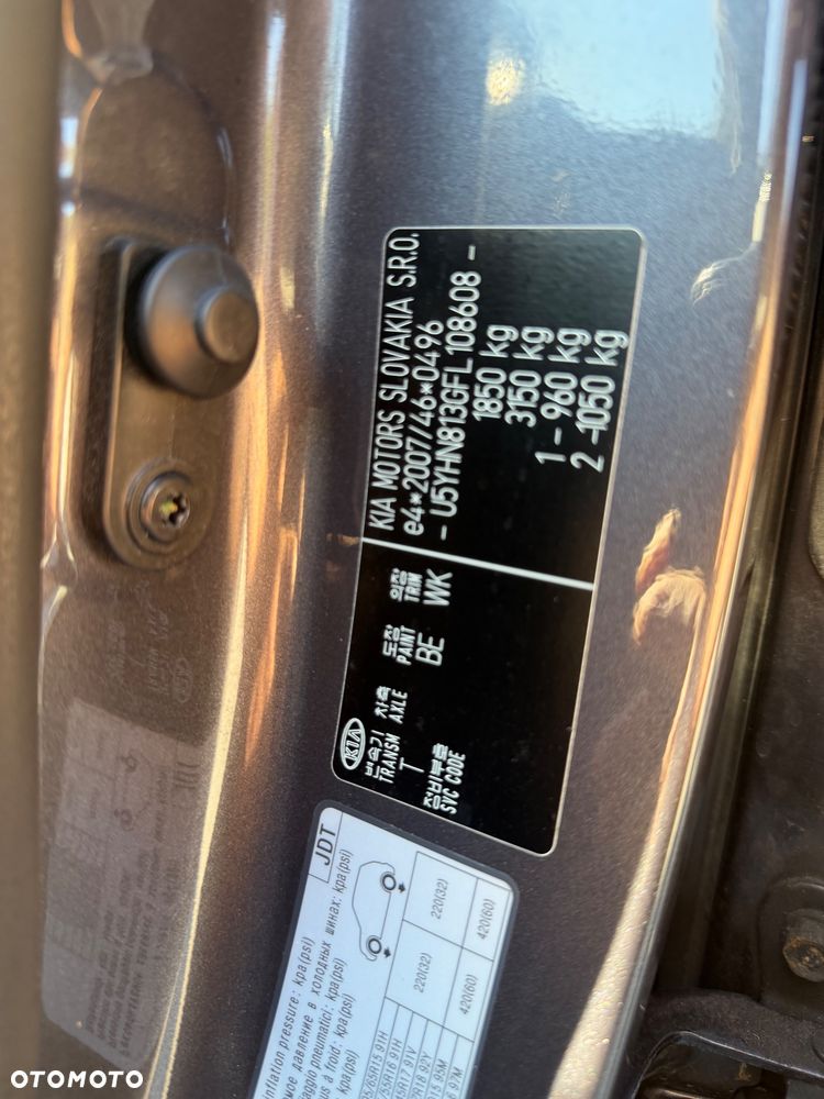 Kia Ceed 1.6 GDI DCT Spirit - 32