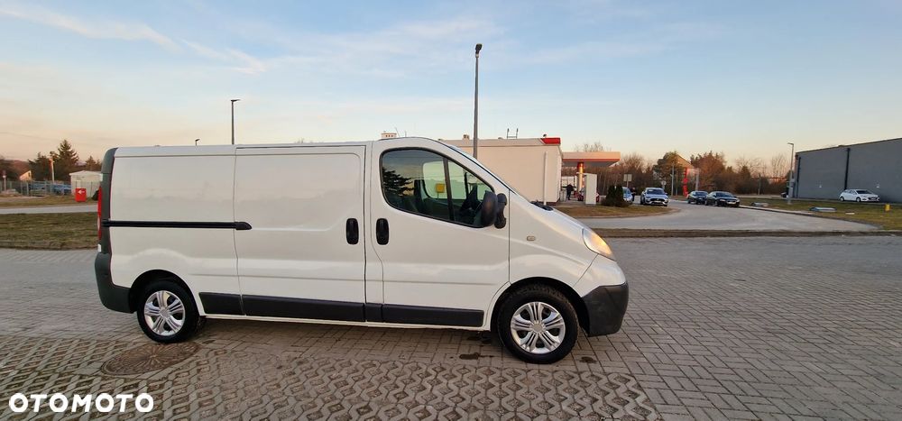 Opel Vivaro - 14