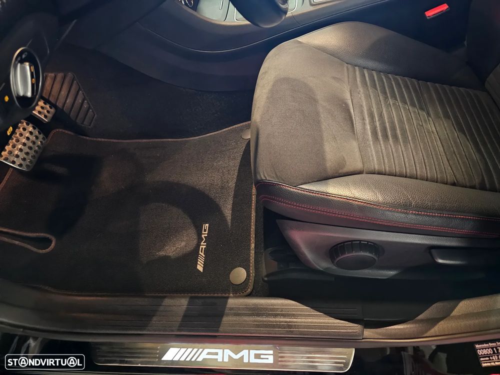 Mercedes-Benz A 45 AMG 4Matic Speedshift 7G-DCT - 24