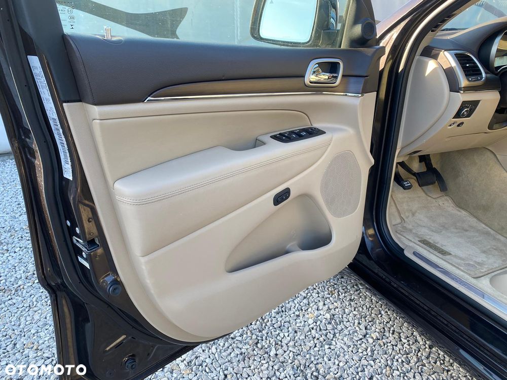 Jeep Grand Cherokee 5.7 V8 Overland - 23