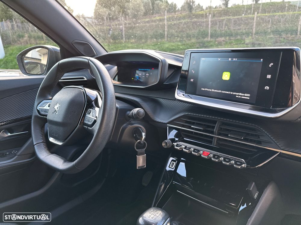 Peugeot 2008 1.2 PureTech Allure Pack - 20