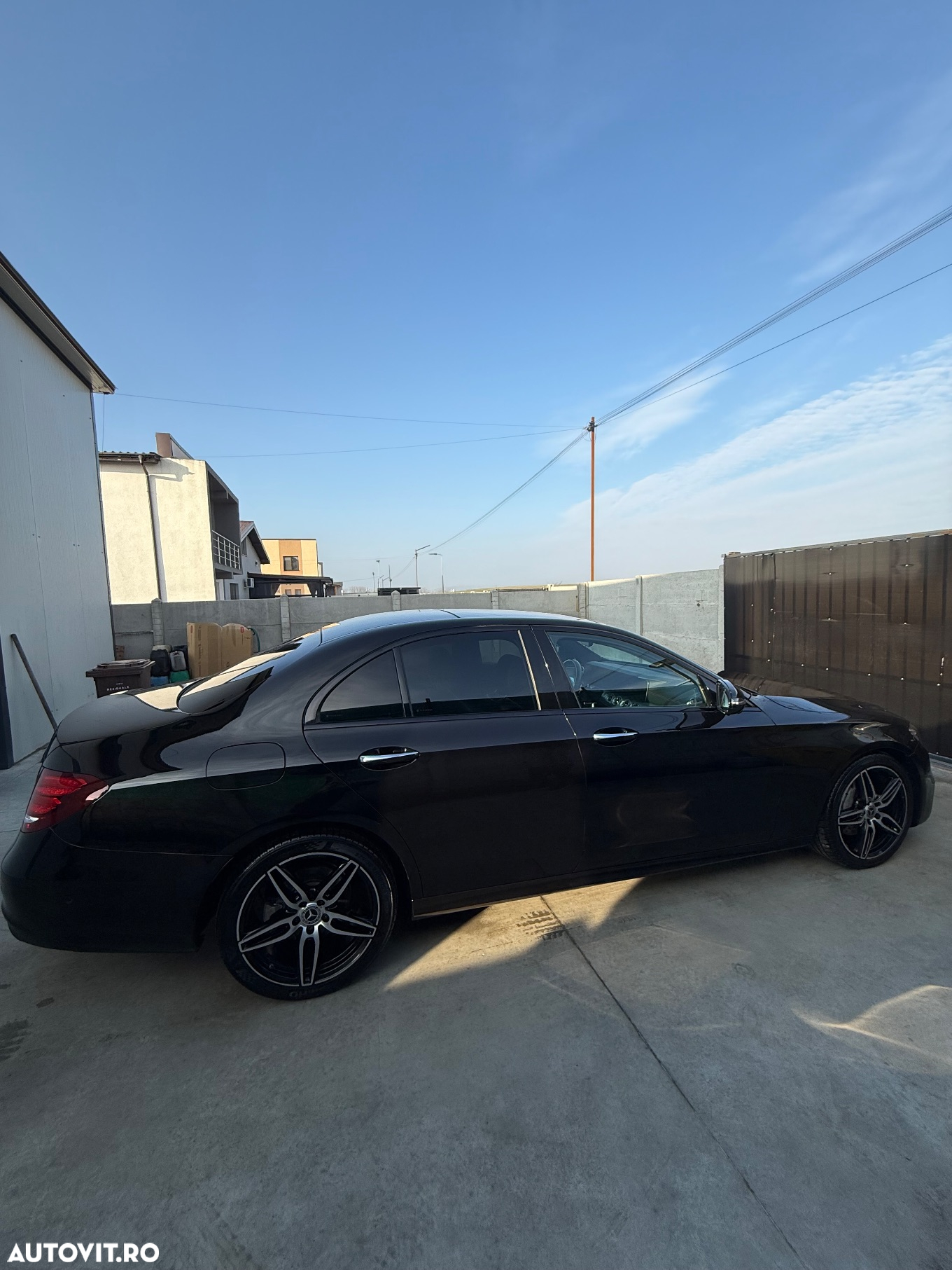 Mercedes-Benz E 220 d Aut. - 11
