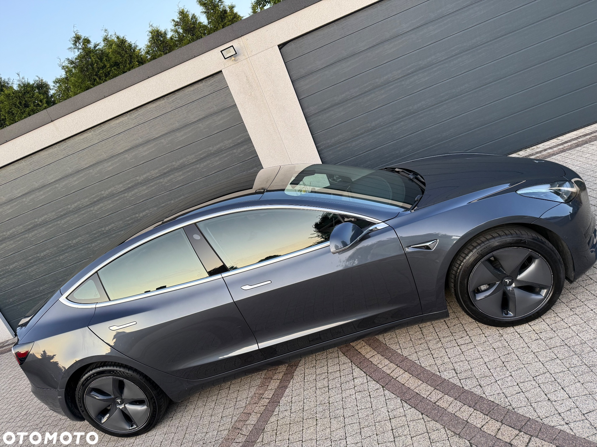 Tesla Model 3 Allradantrieb Dual Motor - 16