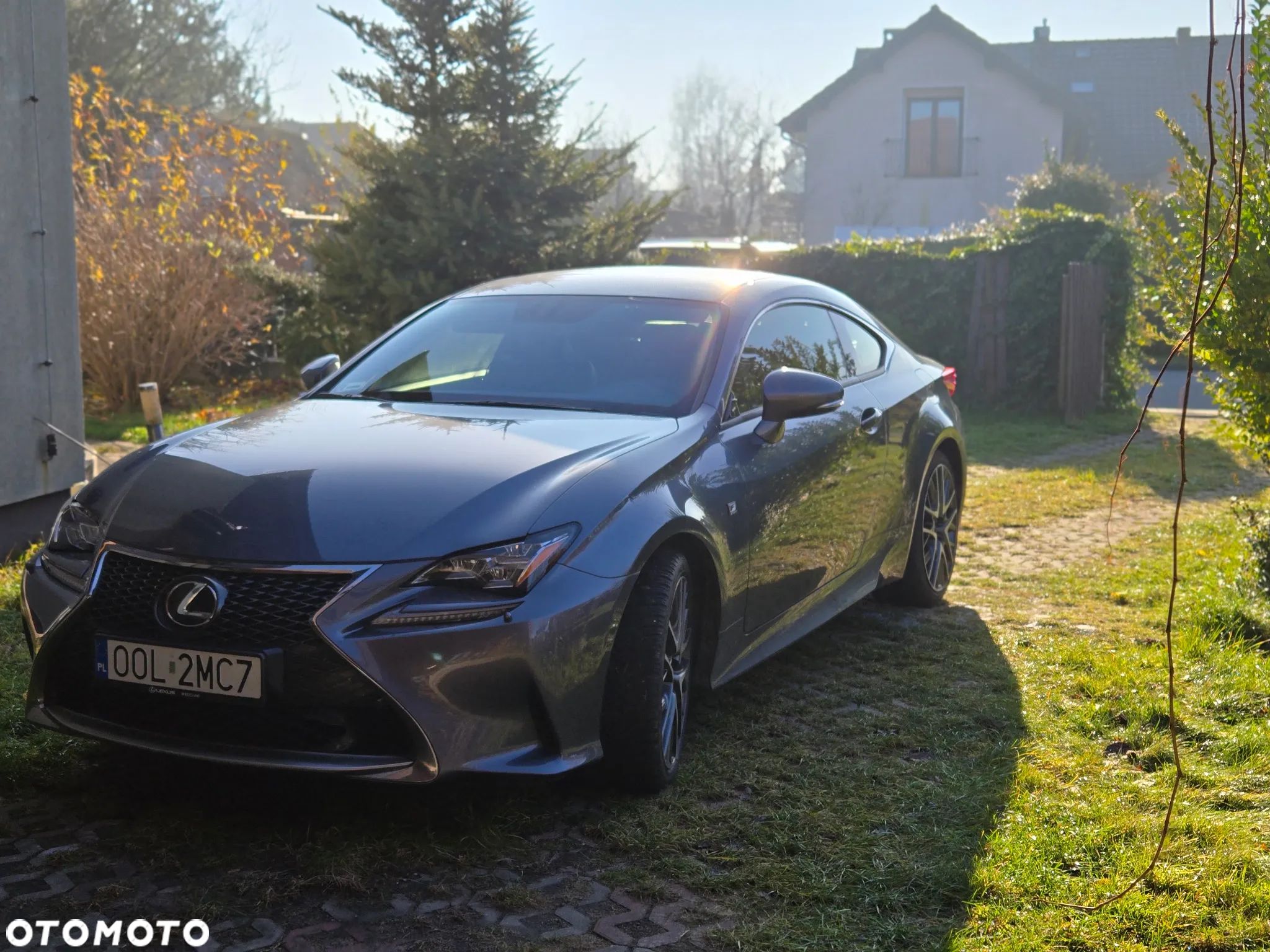 Lexus RC 200t / 300 F Sport - 1