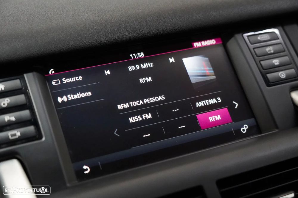 Land Rover Discovery Sport 2.0 TD4 SE Auto - 11