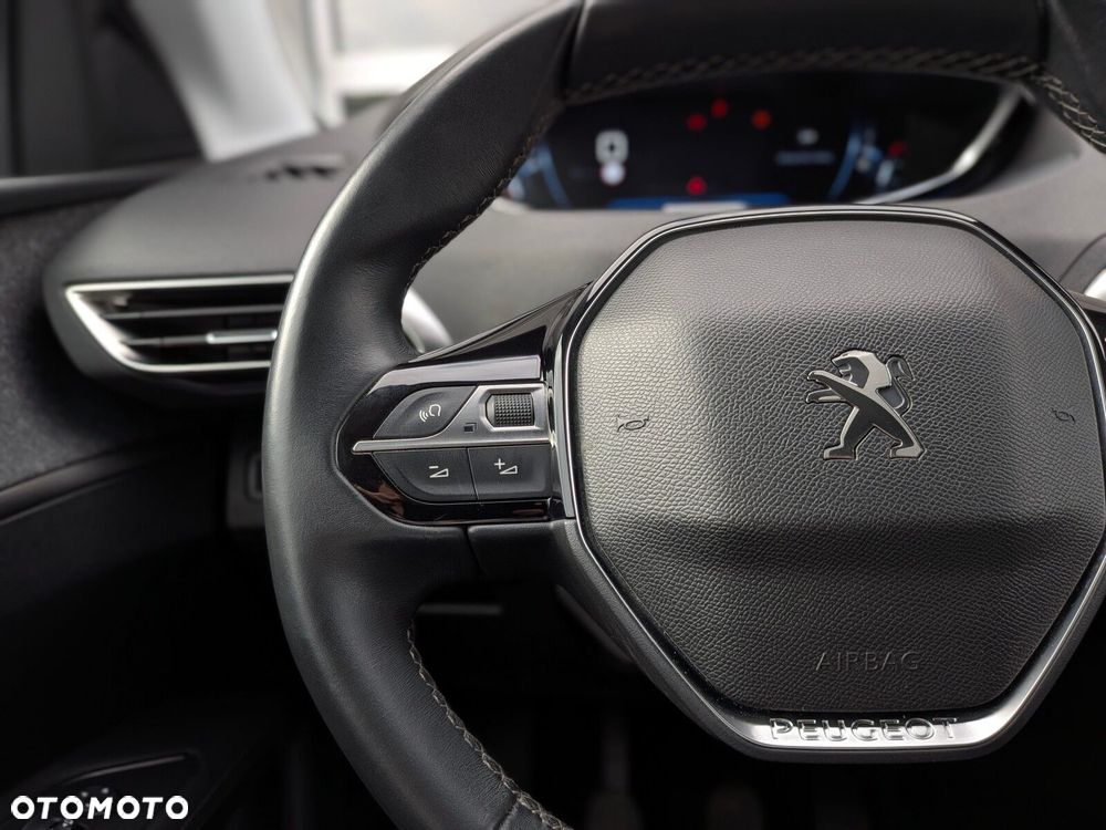 Peugeot 3008 - 18
