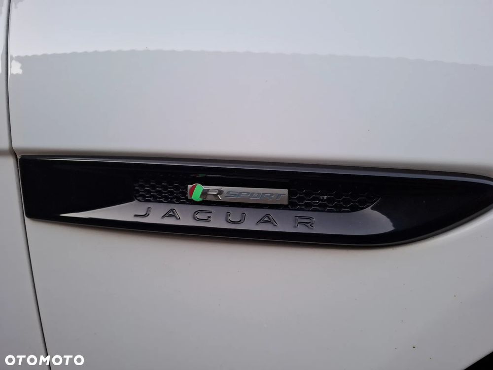Jaguar XF - 16