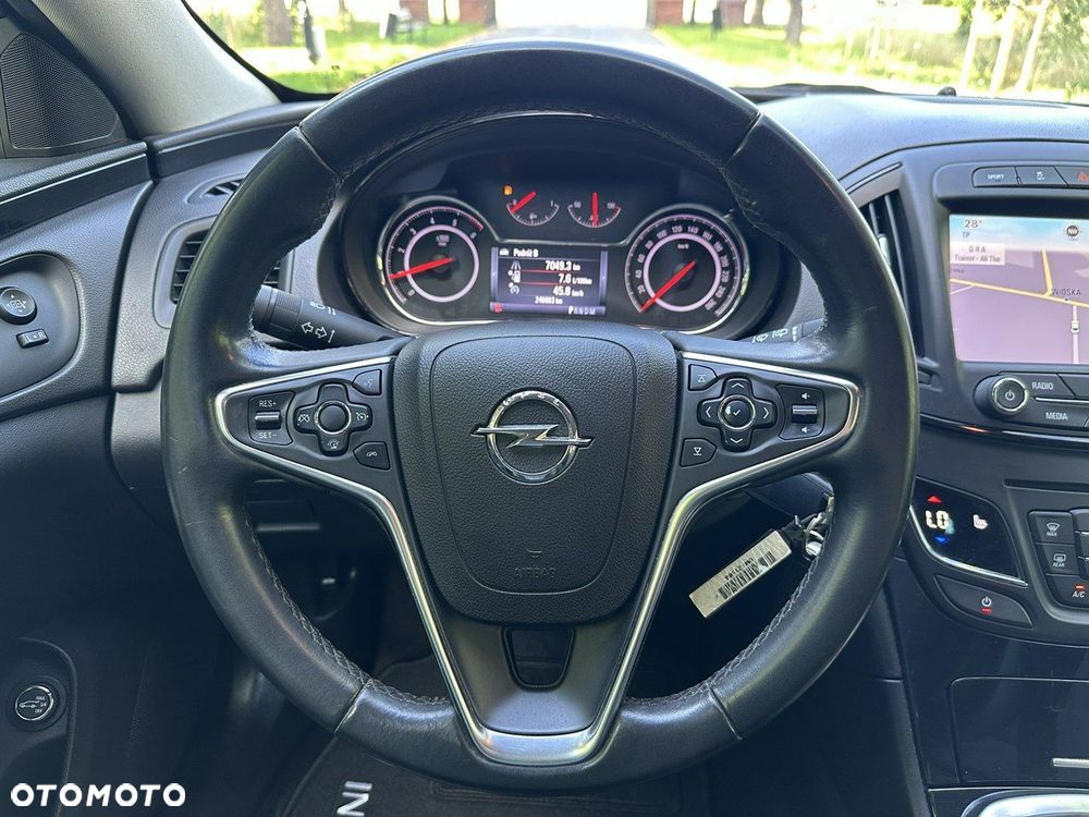 Opel Insignia - 37