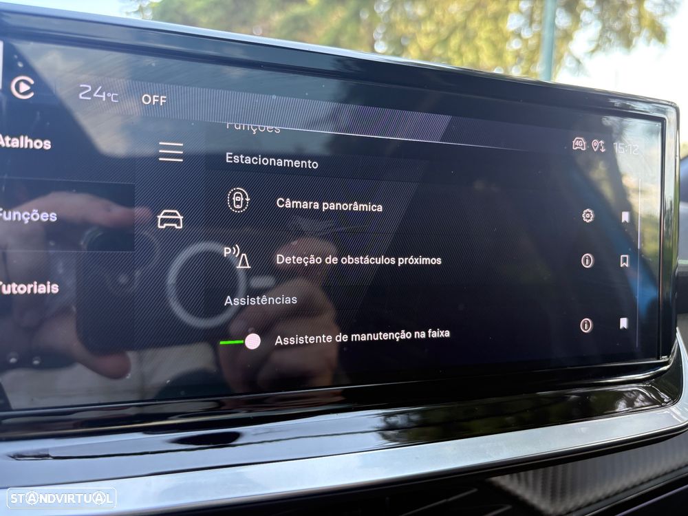 Peugeot e-208 GT - 26