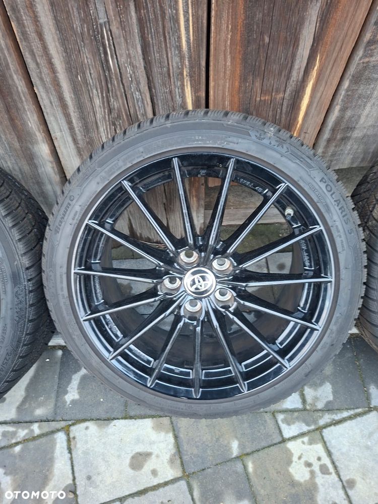 Koła Felgi Toyota Yaris GR 18 Cali 8j ET 45 Opony 24r - 6