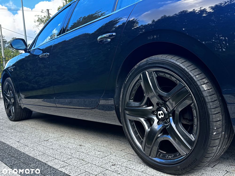 Bentley Flying Spur W12 - 39