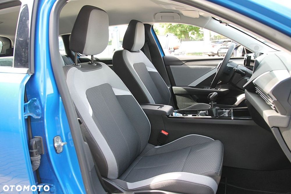 Opel Astra 1.2 T Edition S&S - 24