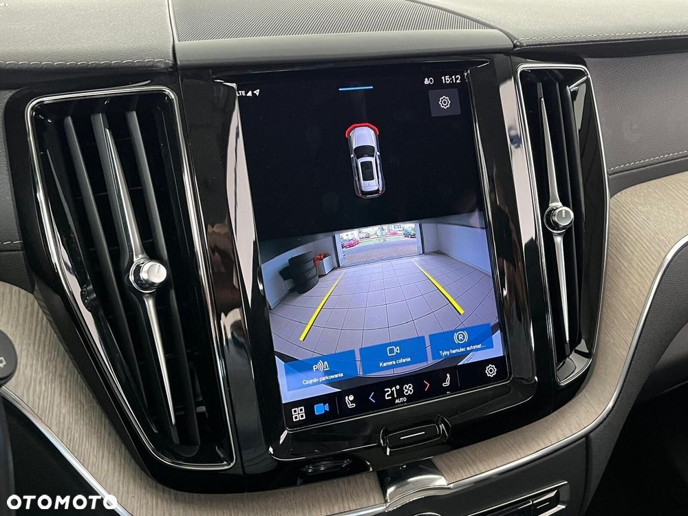 Volvo XC 60 B4 D AWD Inscription - 28