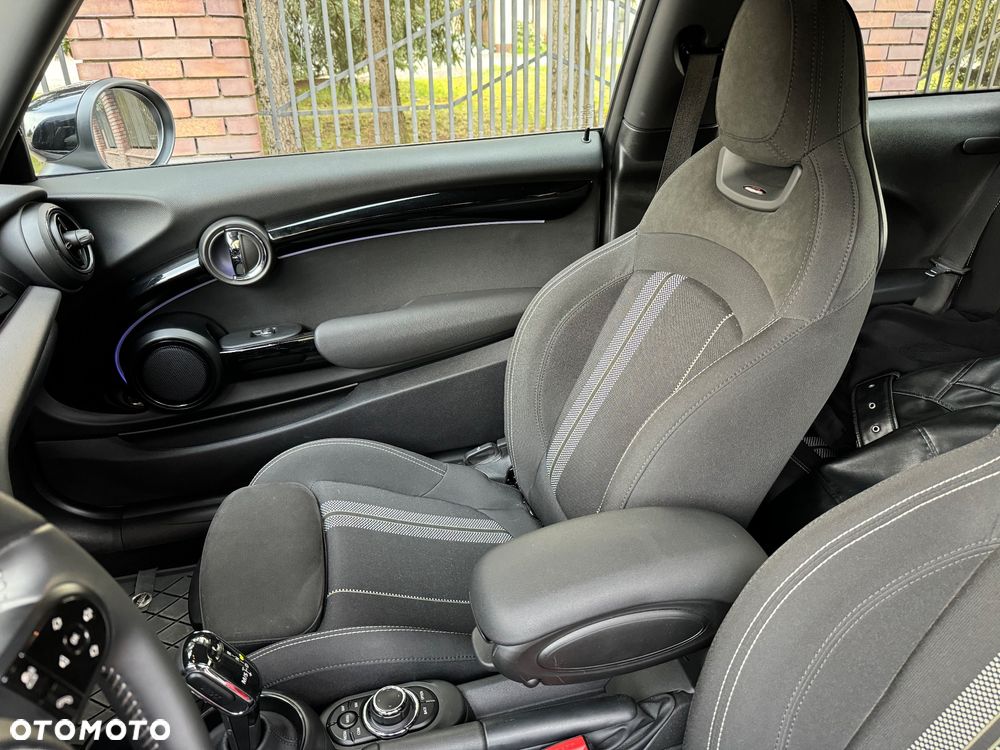 MINI Cooper John Works Trim - 20