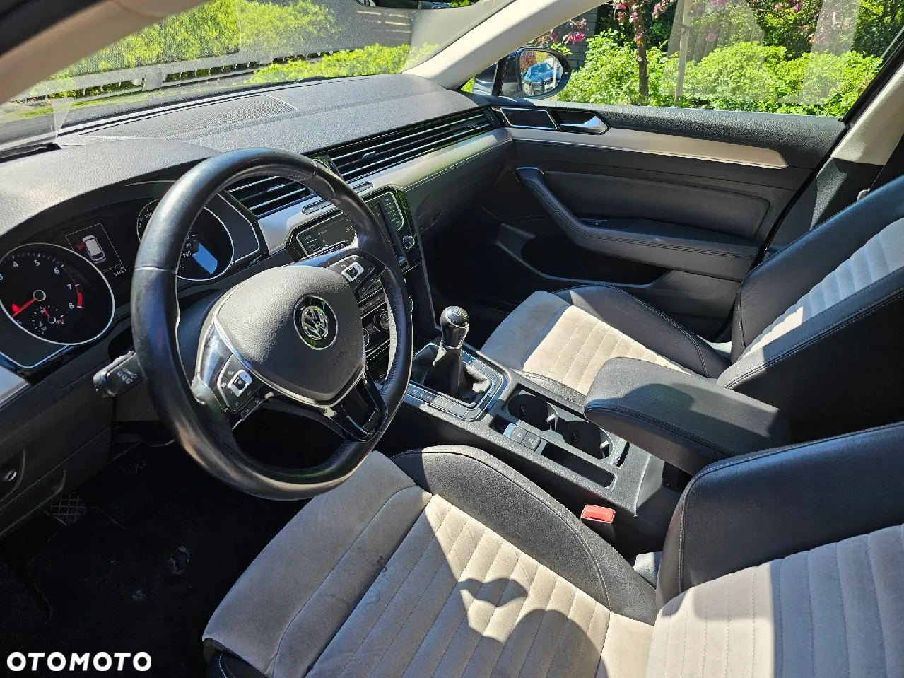 Volkswagen Passat 1.8 TSI BMT Highline - 8