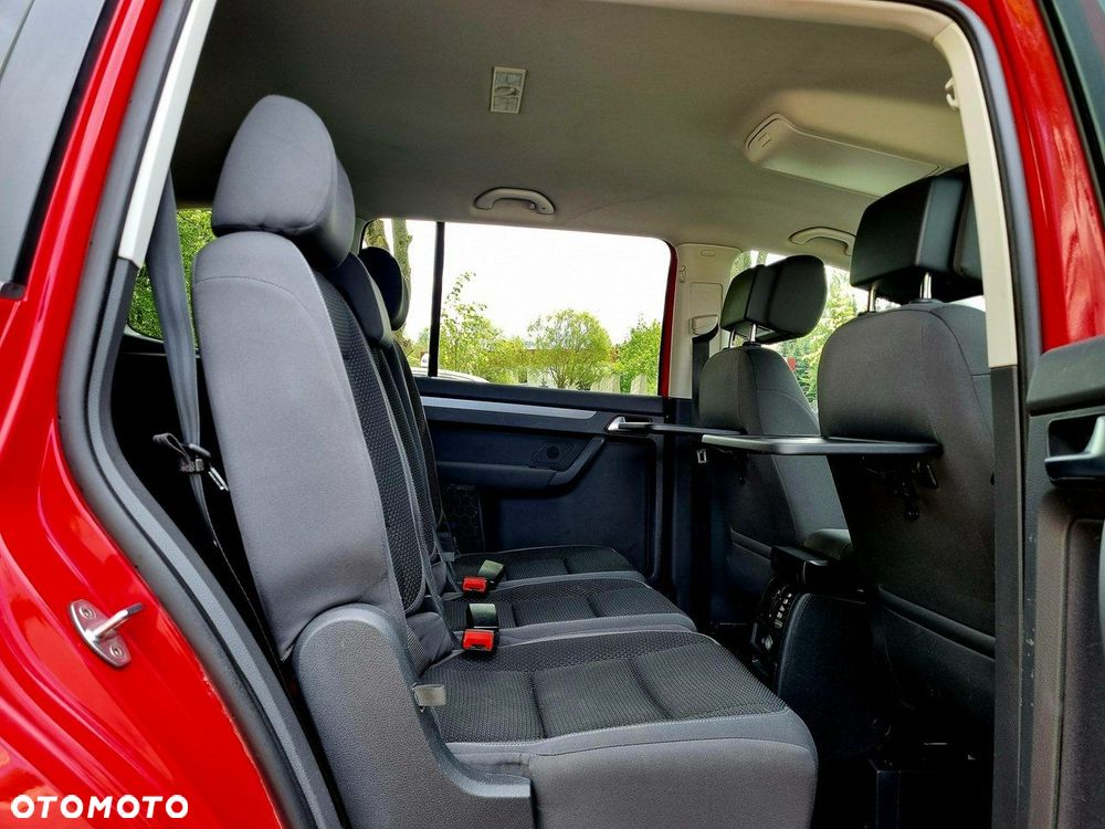 Volkswagen Touran 2.0 TDI DPF DSG Comfortline - 12