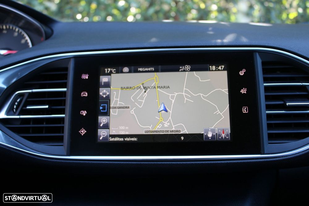 Peugeot 308 1.2 PureTech Allure Pack - 13