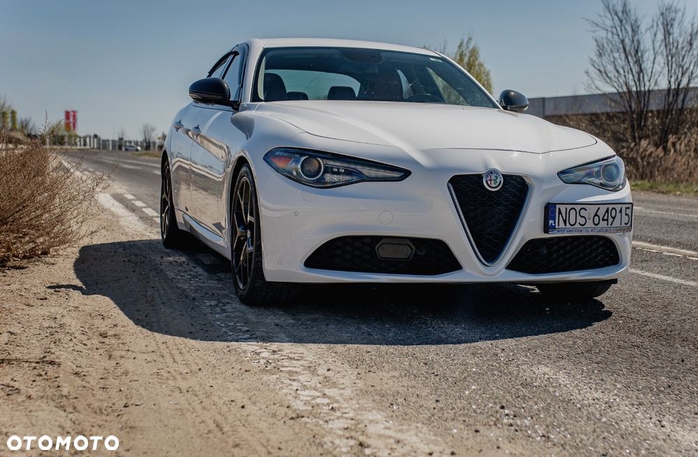 Alfa Romeo Giulia - 4